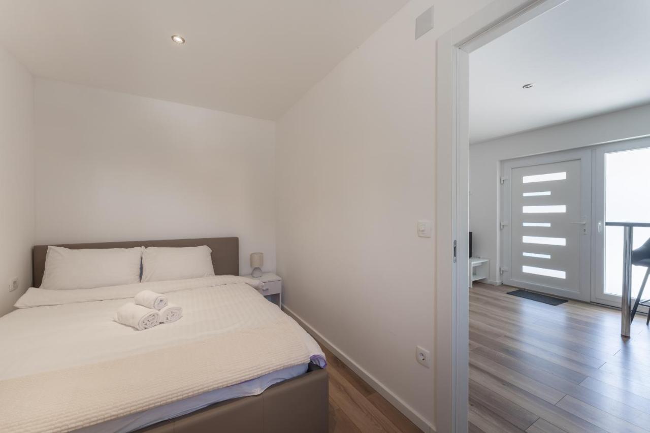 Bernie Apartments With A Pool زادار المظهر الخارجي الصورة
