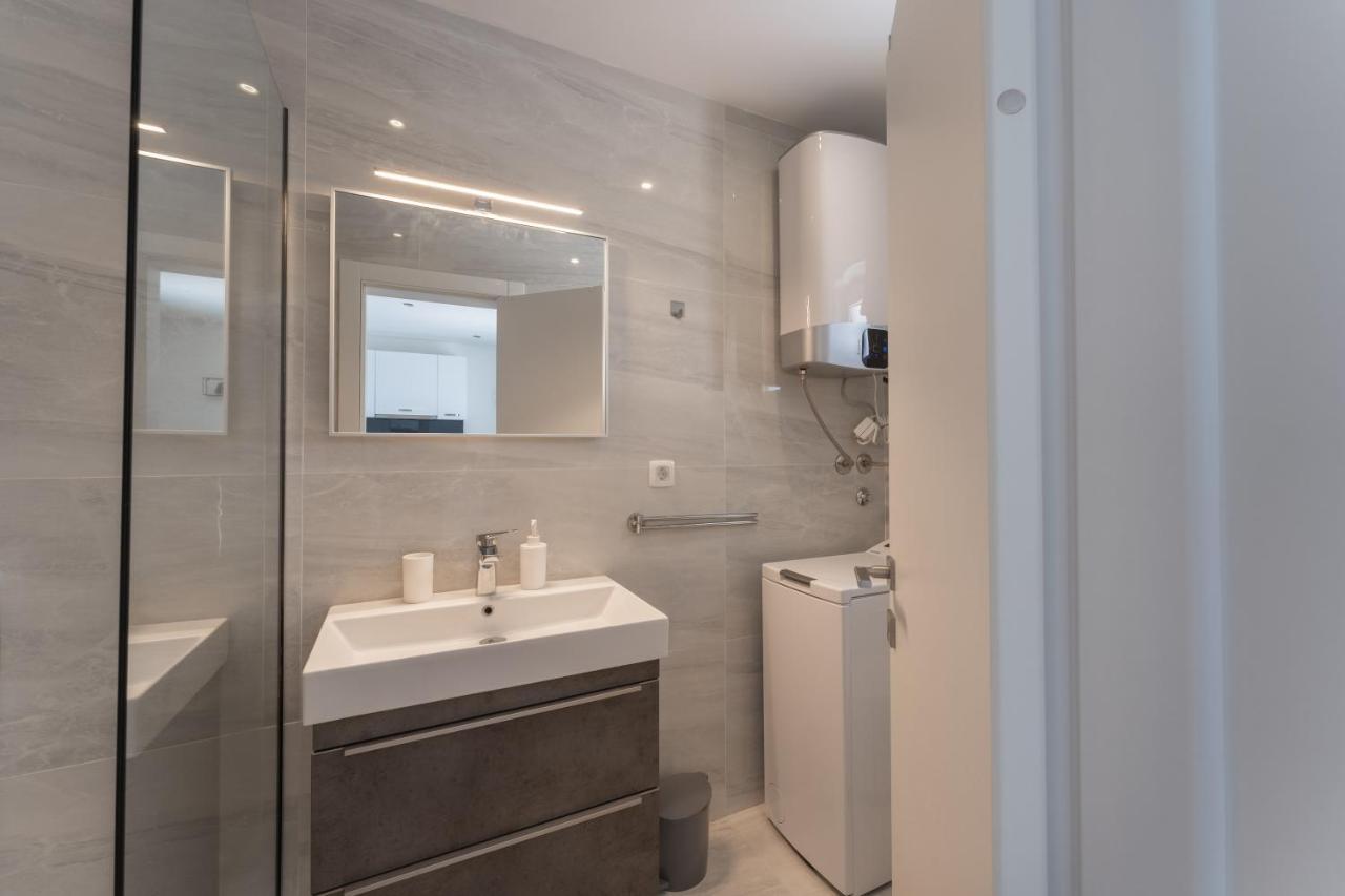 Bernie Apartments With A Pool زادار المظهر الخارجي الصورة