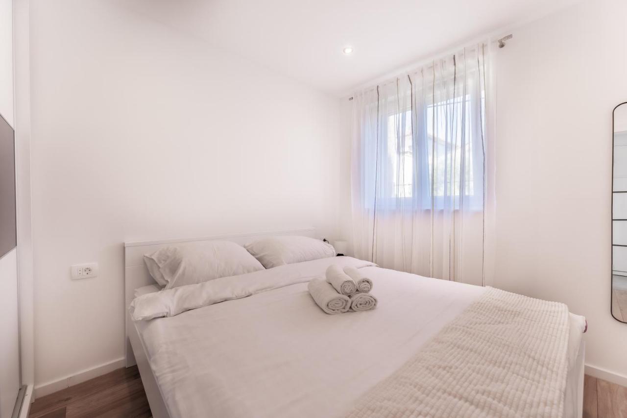 Bernie Apartments With A Pool زادار المظهر الخارجي الصورة